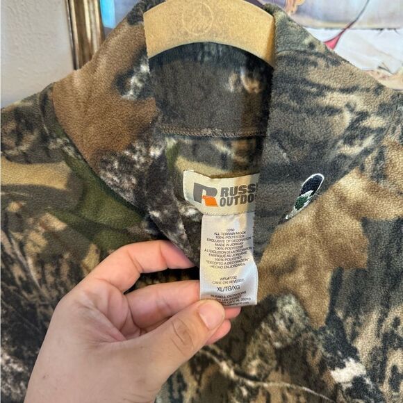 Realtree Camo Longsleeve shirt - Picture 4 of 7